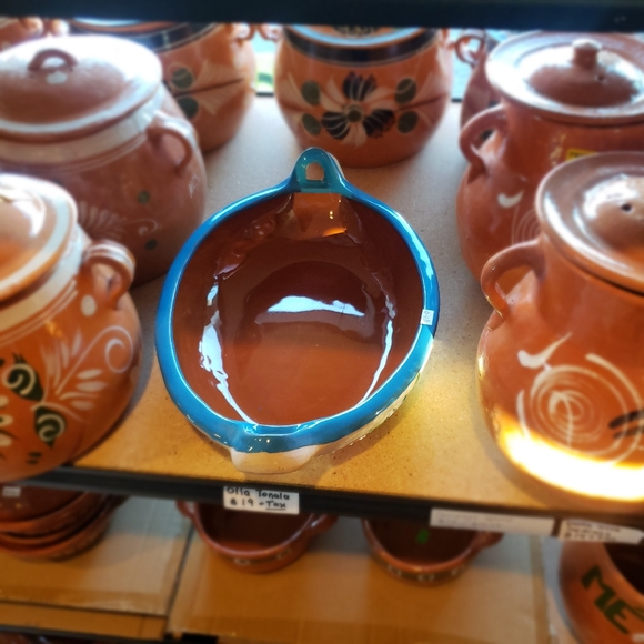 Clay Artesanal Center piece - Picture 3 of 3